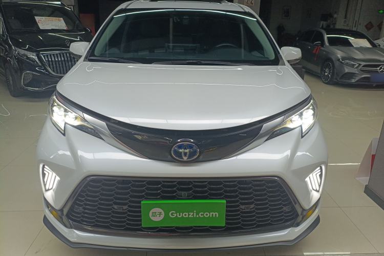 Used Toyota Granvia 2023 2.5L Hybrid Prestige PLUS Edition