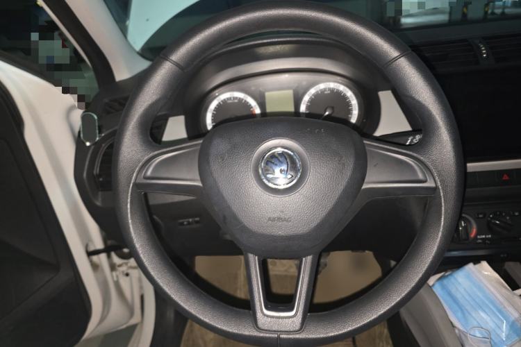 Used Skoda Fabia 2017 1.4L Automatic Car Enjoy Edition
