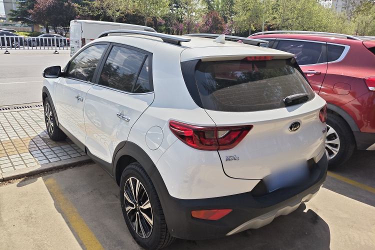 Used Kia kx1 Stonic 2021 1.4L Automatic Fun Edition Exterior 2