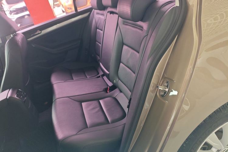 Used Volkswagen Sagitar 2015 230TSI Automatic Comfort Version Left Rear Seat