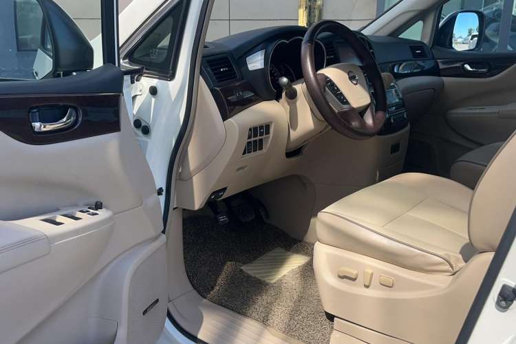 Used Nissan Quest 2015 3.5L SL