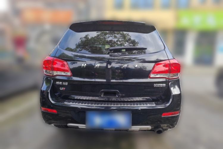 Used Haval H6 2015 Upgraded Model 1.5T Manual Two-Wheel Drive Elite Version Rear