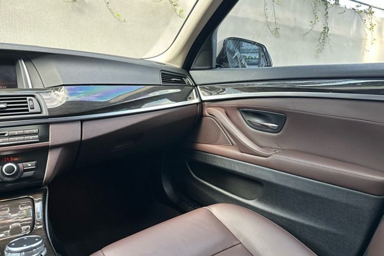 Used BMW 5 Series 2014 525Li Luxury Design Package