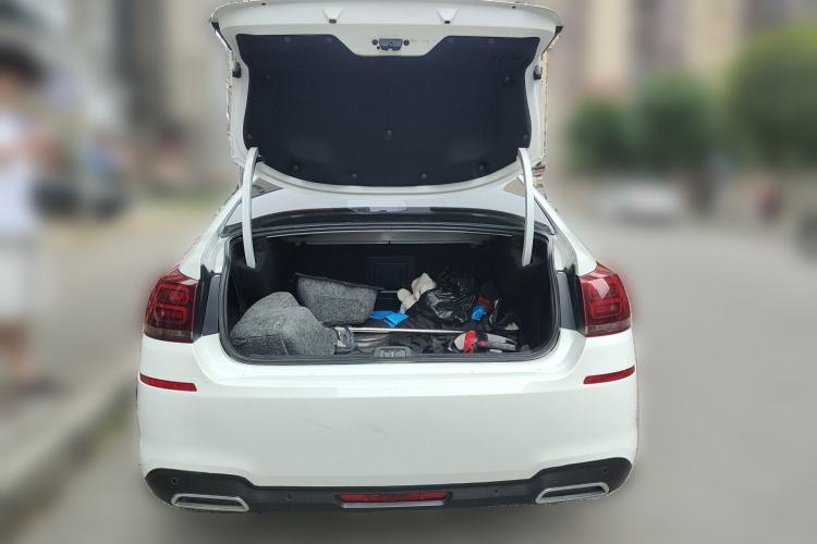 Used Citroen C5 2017 350THP Automatic Comfort Model Trunk