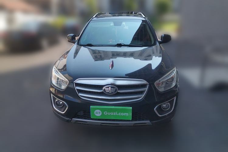 Used Bestune X80 2013 2.0L automatic luxury version
