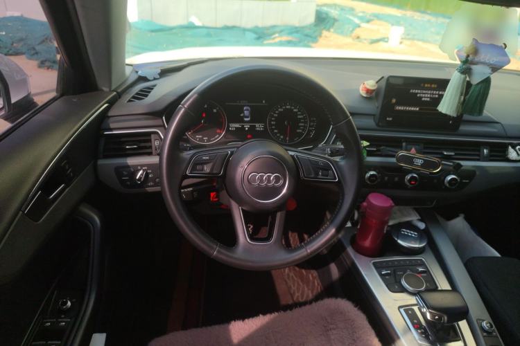 Used Audi A4L 2017 Plus 40 TFSI Ambition Model
