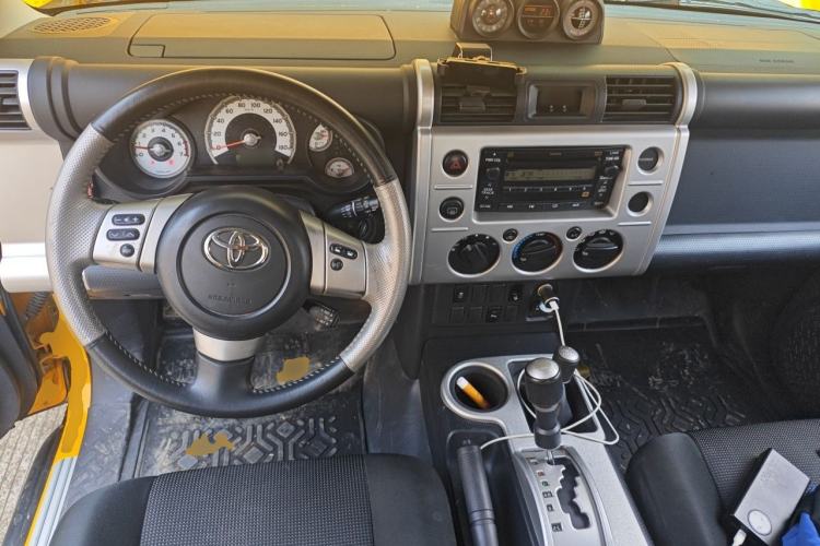 Used Toyota FJ Cruiser 2013 4.0L
