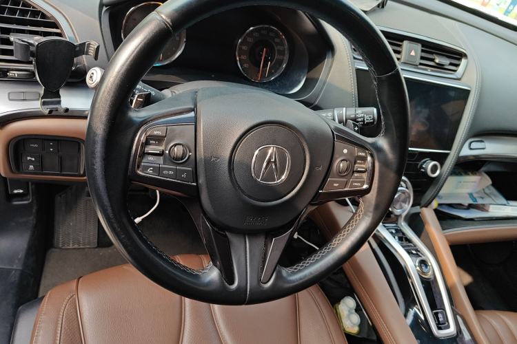 Used Acura CDX 2016 1.5T Two-Wheel Drive Deluxe Edition
