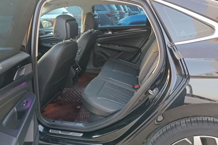 Used Volkswagen Passat 2022 330TSI Starry Luxury Edition
