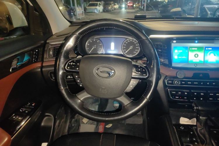 Used GAC Trumpchi GS8 2017 320T Two-Wheel Drive Luxury Smart Connectivity Version (7 Seats)