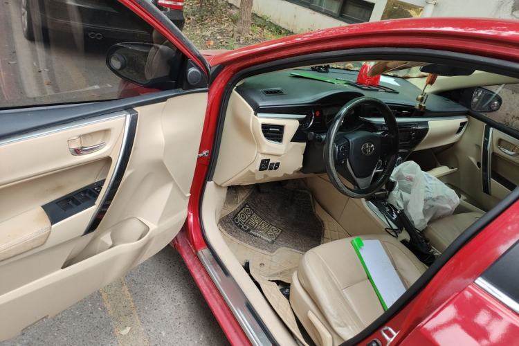 Used Toyota Corolla 2014 1.6L CVT GL-i Leather Edition