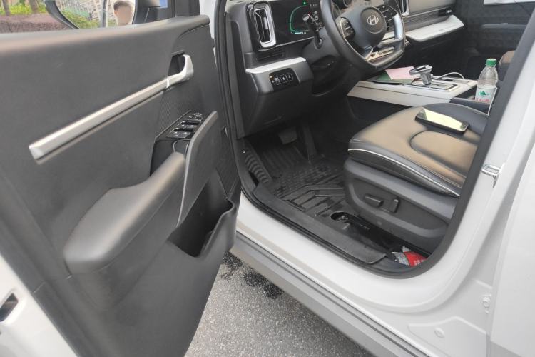 Used Hyundai ix35 2023 Musso 2.0L Deluxe Edition DLX Driver Seat