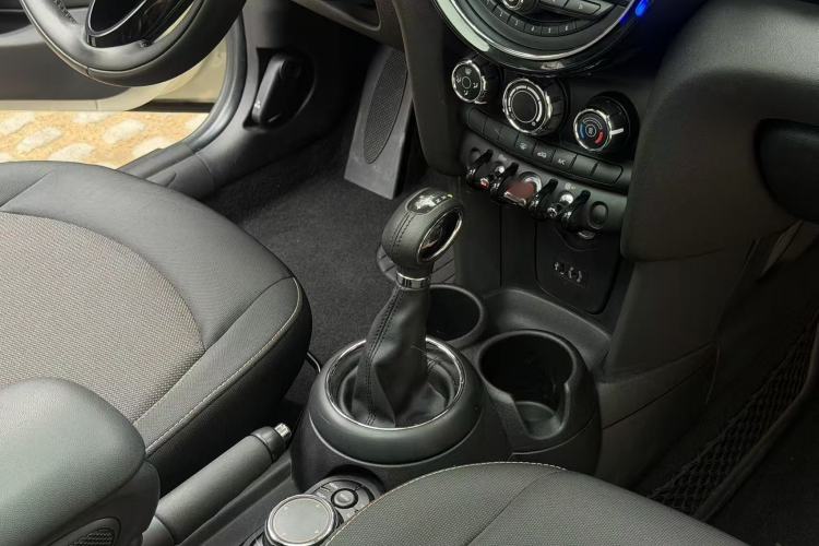 Used MINI 2016 1.2T ONE Pioneer Edition