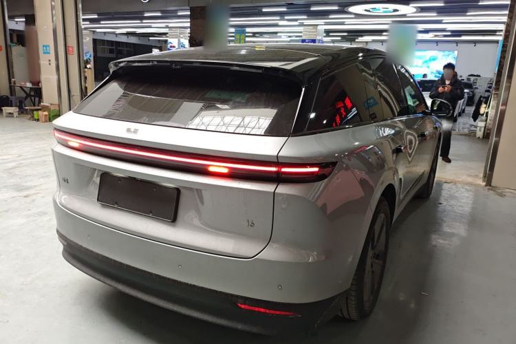 Used Li Auto Li Auto i6 2025 Model Two-Wheel-Drive Standard Type