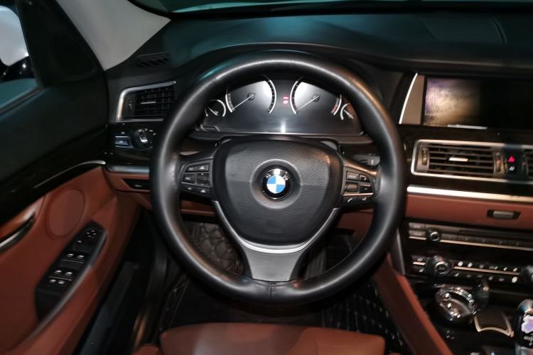 Used BMW 5 Series GT 2011 535i xDrive Luxury Edition
