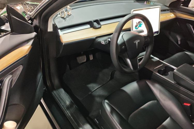 Used Tesla Model 3 2022 Rear-Wheel-Drive Version
