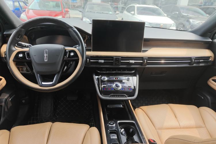 Used Lincoln Corsair 2020 2.0T Four-Wheel Drive Prestige Edition Center Console