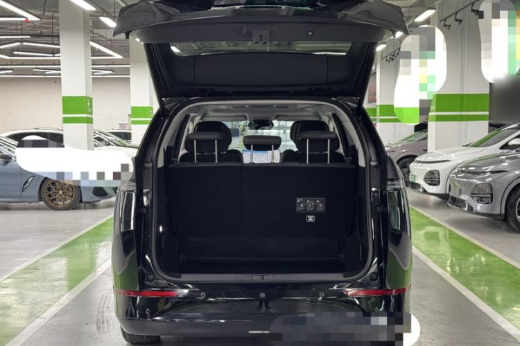 Used XPeng X9 2024 702 Ultra-Long Range Max