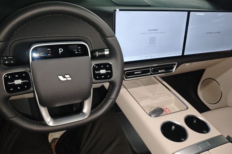Used Li Auto L7 2025 Max Smart Refresh Edition
