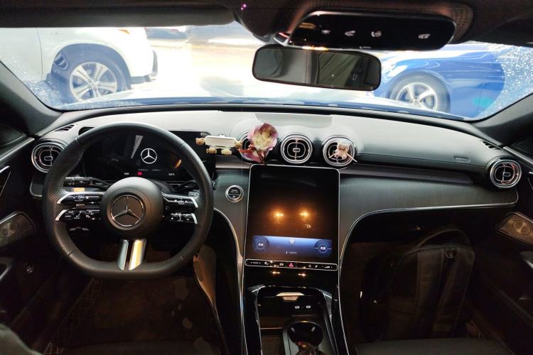 Used Mercedes-Benz C-Class 2024 C 200 L Sport Edition Center Console