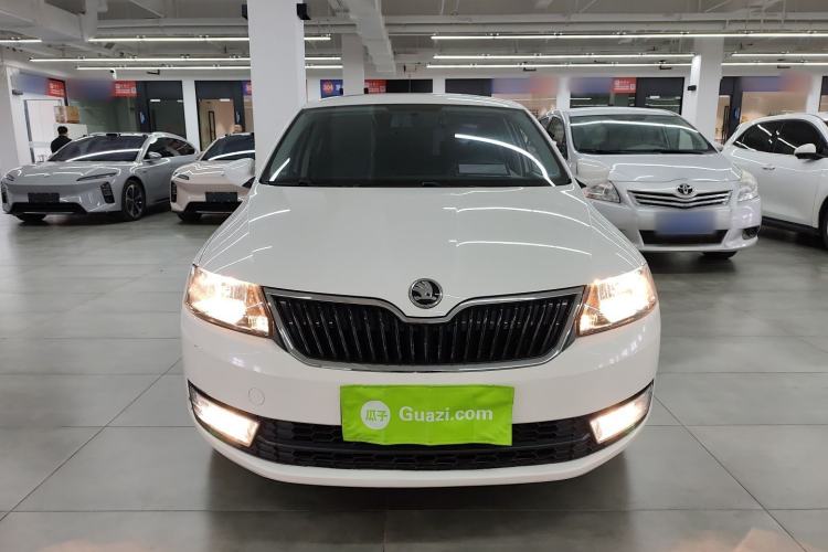 Used Skoda Rapid Spaceback 2016 Revised 1.6L Automatic Chuanxing Version