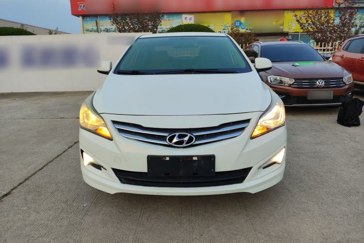 Used Hyundai Verna (older generation) 2014 1.4L Manual Smart GLS Trim Front