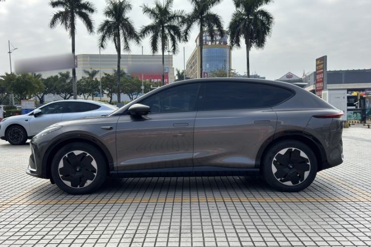 Used IM LS7 2023 90 kWh Elite Rear-Drive Version
