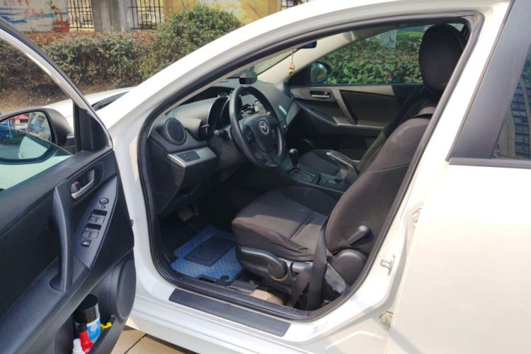 Used Mazda 3 2013 Hatchback 1.6L Automatic Elite Model
