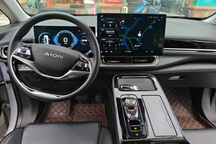 Used AION V 2021 Plus 70 Super Fast Charging Version Ternary Lithium
