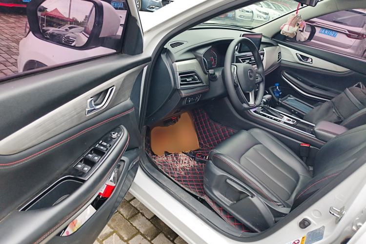 Used CHANGAN CS75 2020 280T DCT Luxury Model China VI Standard Driver Seat