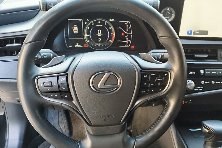 Used Lexus ES 2022 200 Excellence Edition