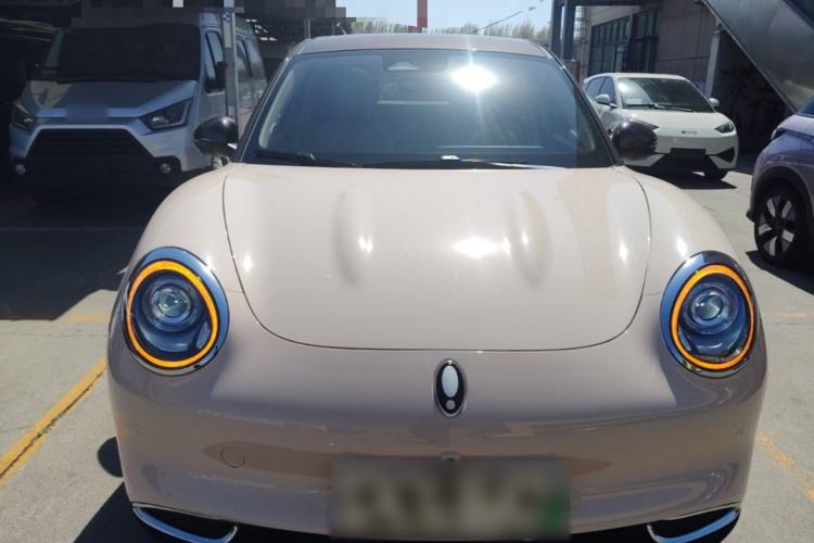 Used ORA Good Cat 2022 Morandi Edition 400km Standard Range Premium Version Lithium-Ion Battery Front