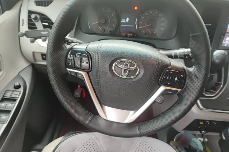Used Toyota SIENNA 2015 3.5L Two-Wheel Drive LE Steering Wheel