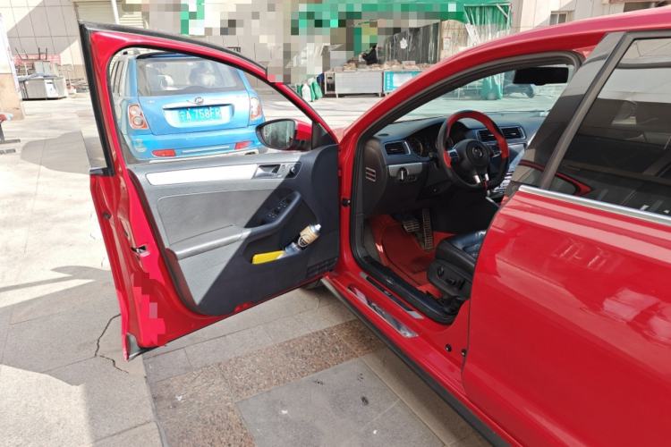 Used Volkswagen Sagitar 2013 2.0 TSI GLI Driver Seat