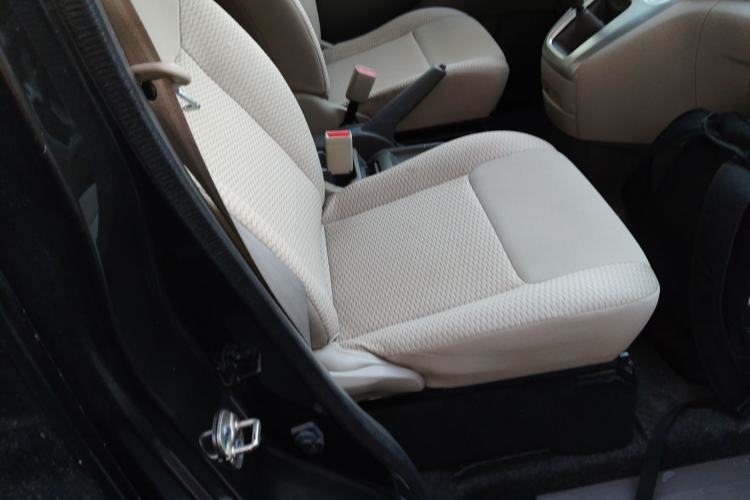 Used Nissan NV200 2014 1.6L Manual Zunya Model China IV Standard
