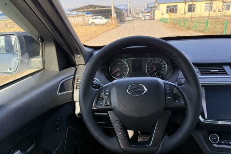 Used Land X7 2015 2.0T Panoramic Prestige Edition