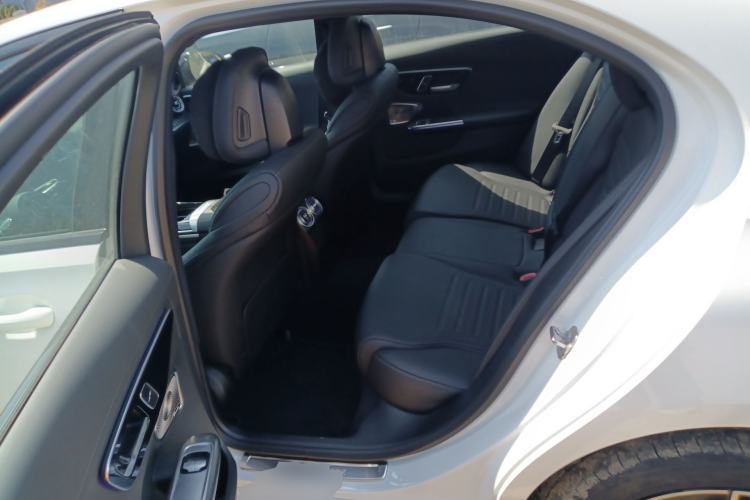 Used Mercedes-Benz C-Class 2024 Facelifted C-Class 260 L Night Edition Sports Version Left Rear Seat