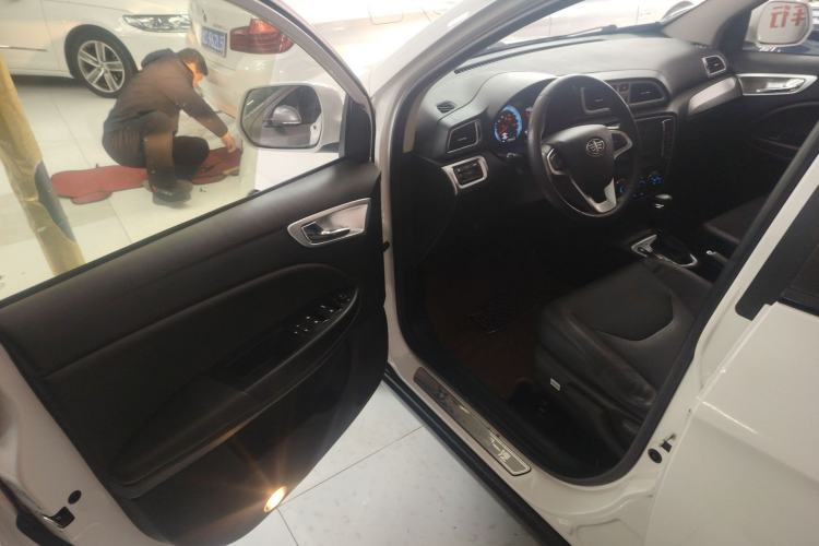 Used FAW Junpai D60 2015 1.8L Automatic Prestige Model