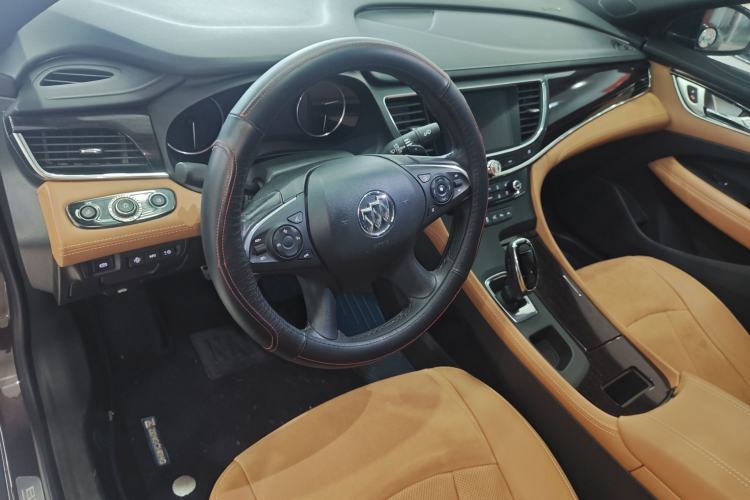 Used Buick LaCrosse 2018 20T Luxury Model
