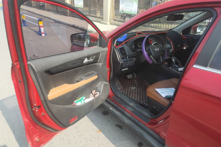 Used Dongfeng Fengdu MX5 2016 2.0L Automatic Flagship Edition