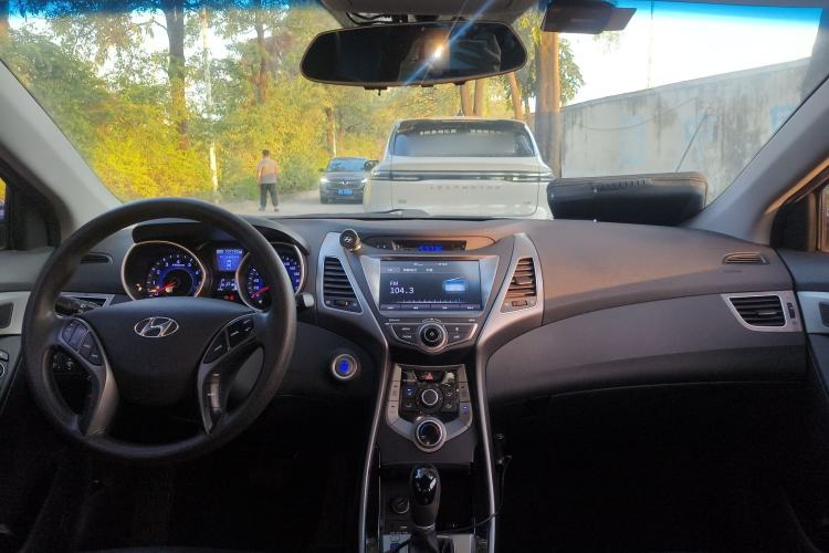 Used Hyundai Elantra (5th Generation / Langdong) 2016 1.6L Automatic Prestige Model