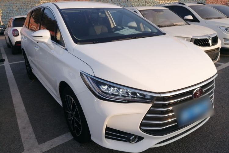 Used BYD Song MAX 2018 1.5T Automatic Smart Connect Luxury 6-Seater