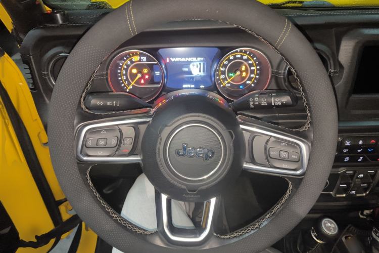 Used Jeep Wrangler 2019 2.0T Sahara Four-Door Version China VI Emission Standard
