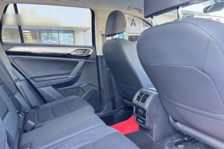 Used Volkswagen Tayron 2021 330TSI Two-Wheel Drive 30th Anniversary Edition
