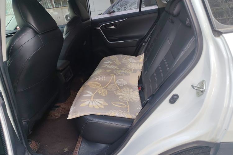 Used Toyota Wildlander 2021 2.0L CVT Two-Wheel Drive Luxury Edition
