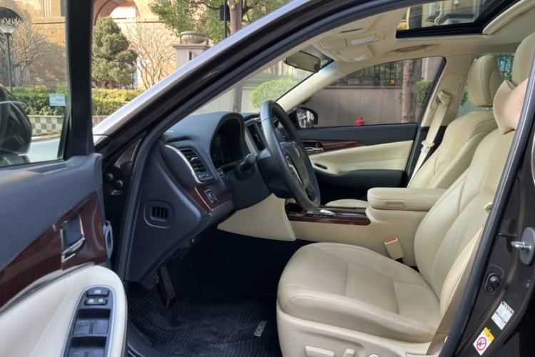 Used Toyota Crown 2015 2.0T Fashion Edition