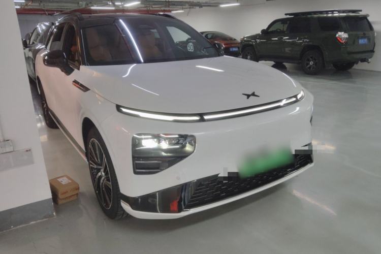 Used XPeng G9 2024 702 Max Front Right 45 Deg