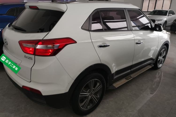 Used Hyundai ix25 2015 1.6L Automatic Two-Wheel Drive Smart GLS Trim Rear Right 45 Deg