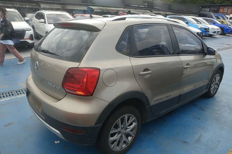 Used Volkswagen Polo 2014 1.6L Cross Polo Automatic Rear Right 45 Deg