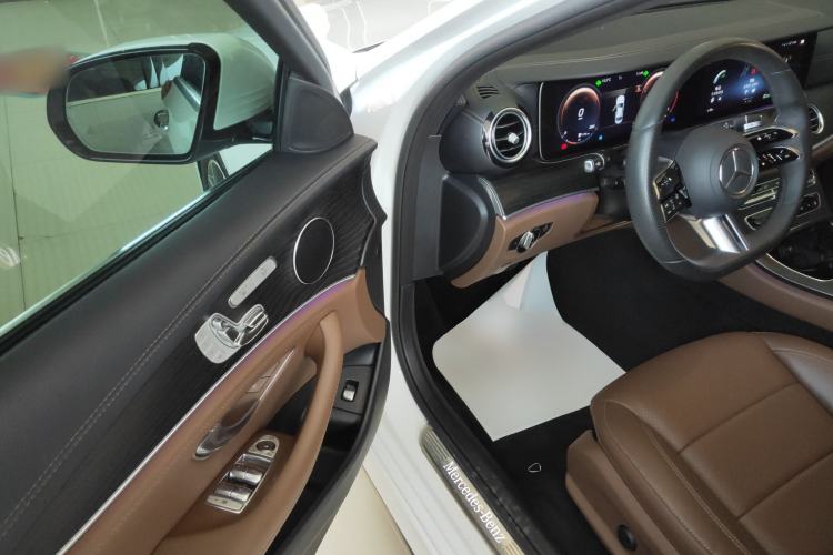 Used Mercedes-Benz E-Class 2021 Restyled E 300 L Sporty and Stylish Edition
